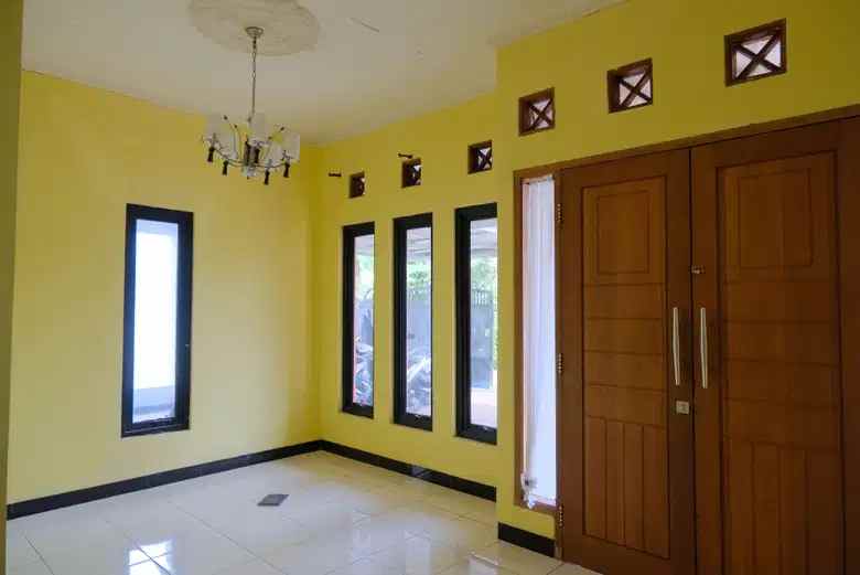 dijual rumah lengkong wetan