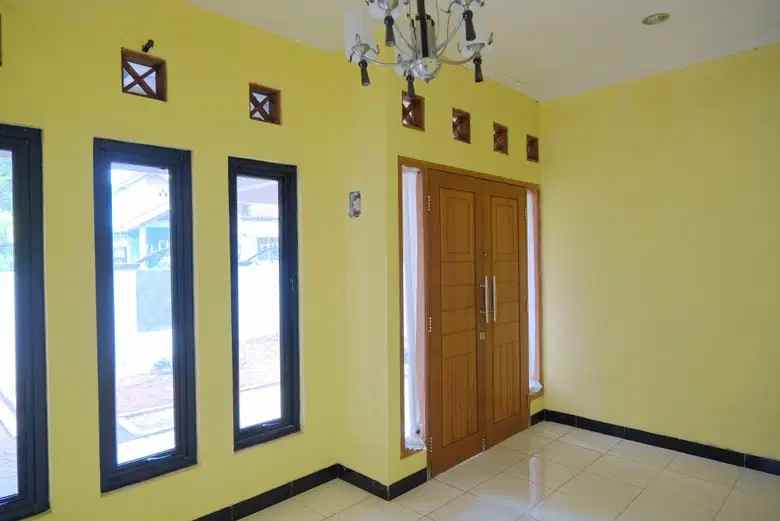 dijual rumah lengkong wetan