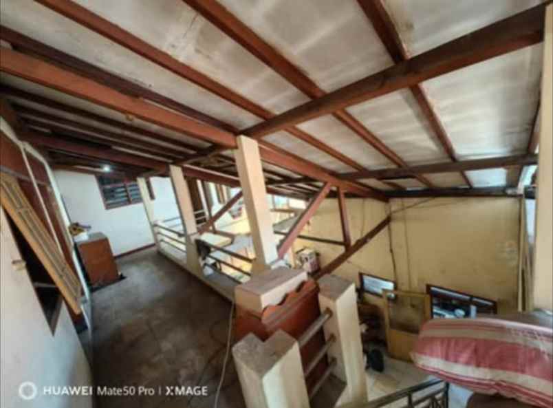 dijual rumah lokasi gayungsari surabaya selatan