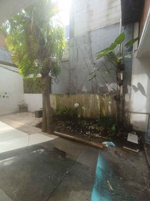 dijual rumah lokasi jalan ikan ikan kota malang