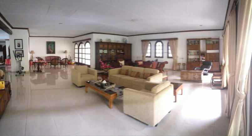 dijual rumah luas 915 radio dalam jakarta selatan