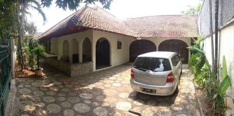 dijual rumah luas 915 radio dalam jakarta selatan