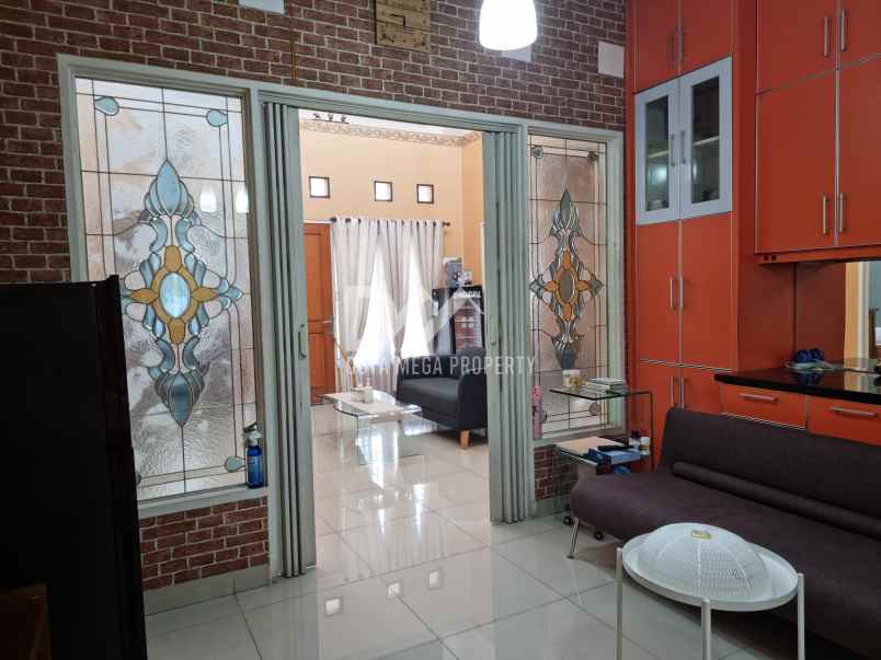 dijual rumah luas di graha bintaro