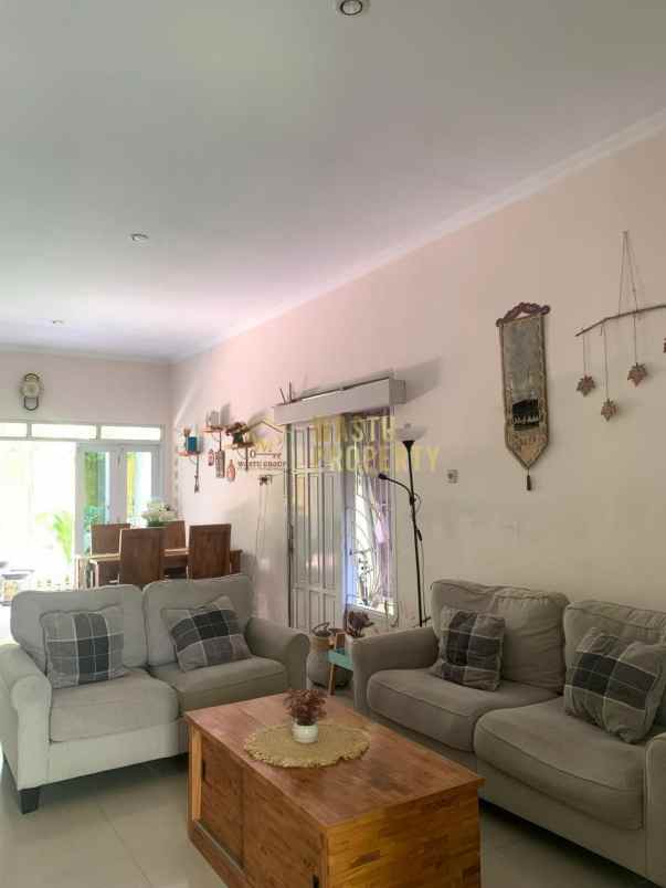 dijual rumah maguwoharjo depok sleman