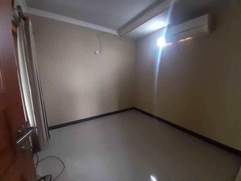 dijual rumah malaka country pondok kopi