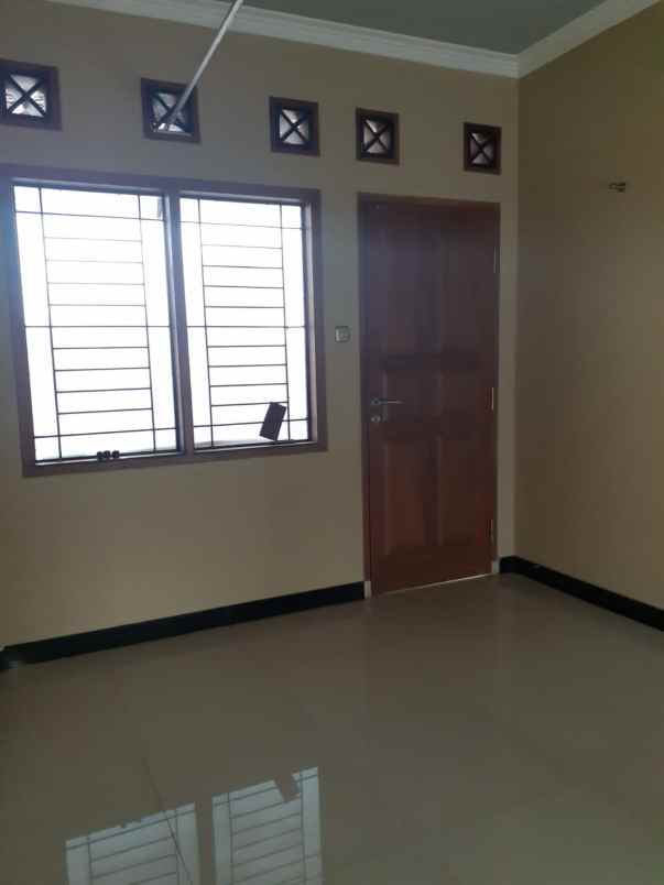 dijual rumah malaka country pondok kopi