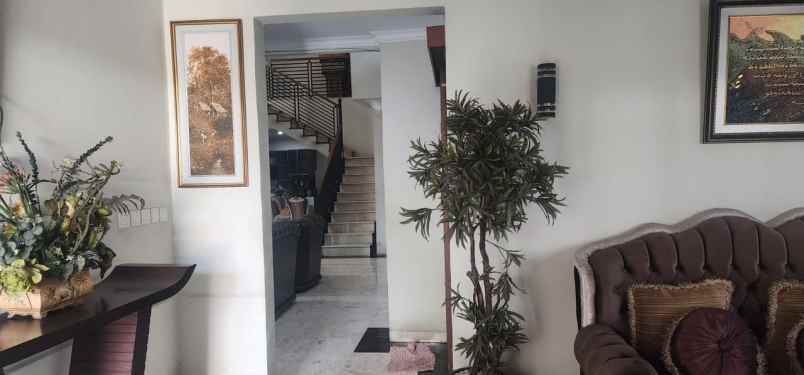 dijual rumah mampang prapatan tegal