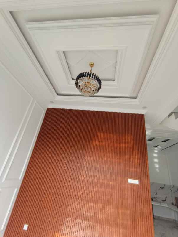 dijual rumah mangunharjo