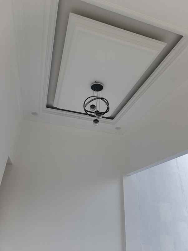 dijual rumah mangunharjo