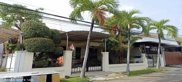 dijual rumah manyar indah