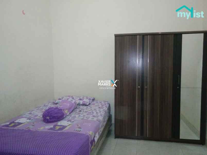 dijual rumah manyar rejo