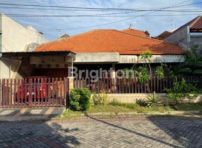 dijual rumah manyar tirtoyoso