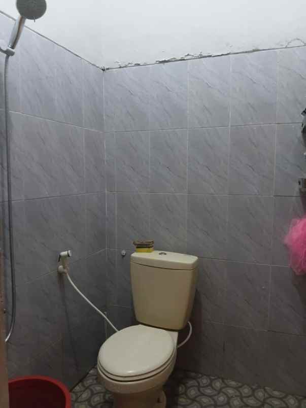 dijual rumah margodadi
