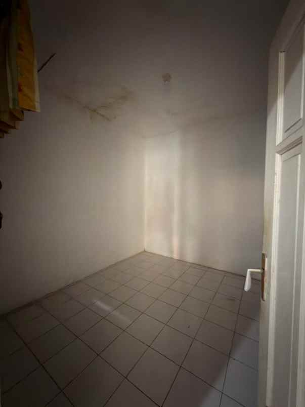 dijual rumah medokan