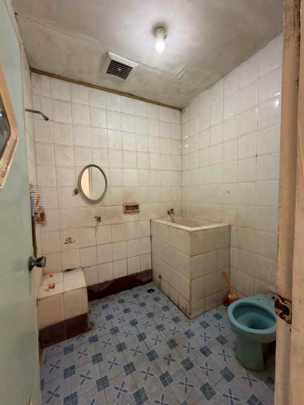 dijual rumah medokan