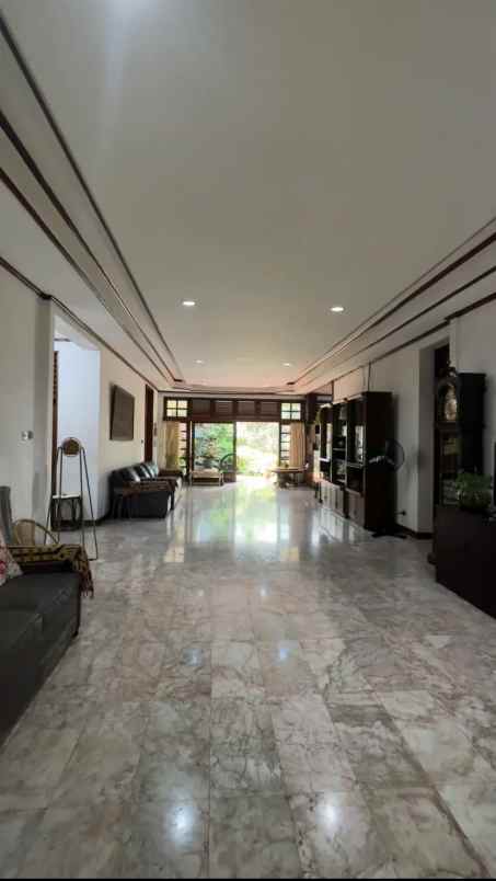 dijual rumah menteng