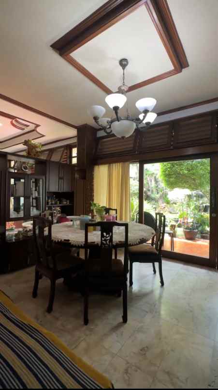 dijual rumah menteng