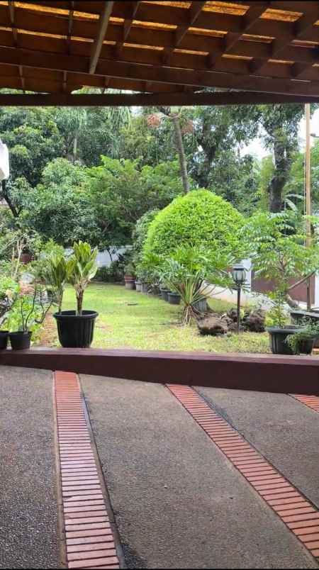 dijual rumah menteng