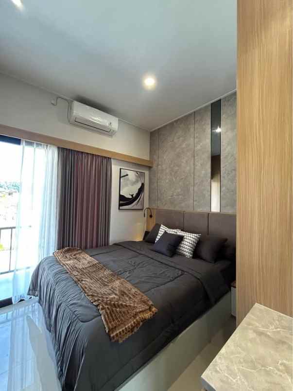 dijual rumah meteseh