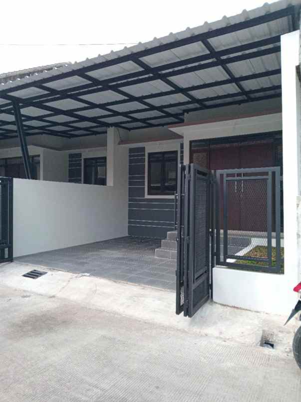 dijual rumah metro margahayu
