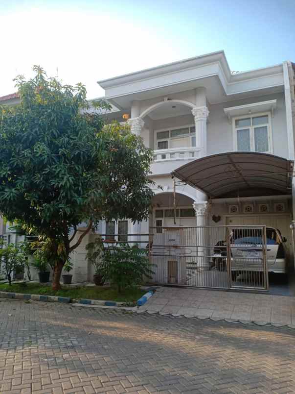 dijual rumah mewah full furnished