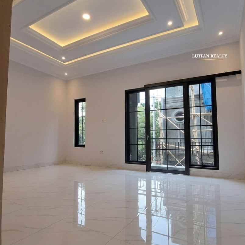 dijual rumah moch kahfi 2