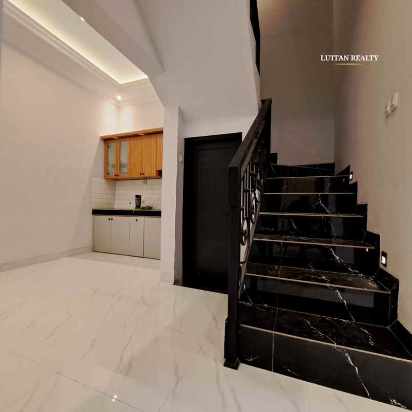 dijual rumah moch kahfi 2