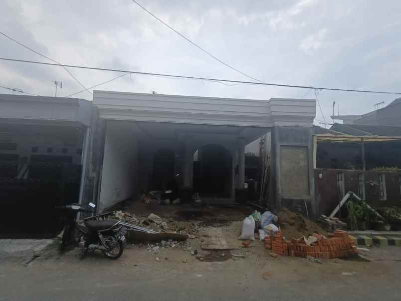 dijual rumah modern classic lokasi sawojajar 1 malang