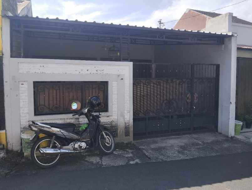 dijual rumah mojosongo jebres surakarta
