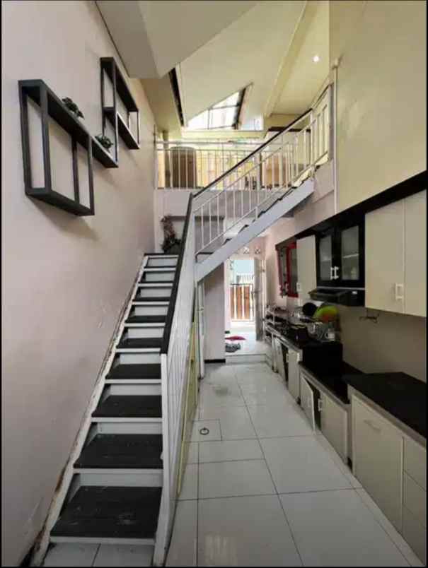 dijual rumah mulawarman selatan