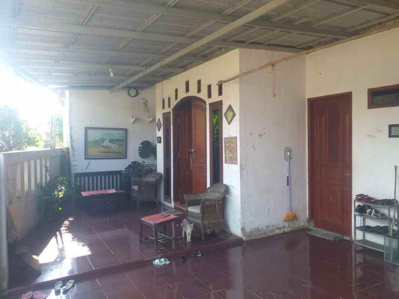 dijual rumah murah 2 lantai hook
