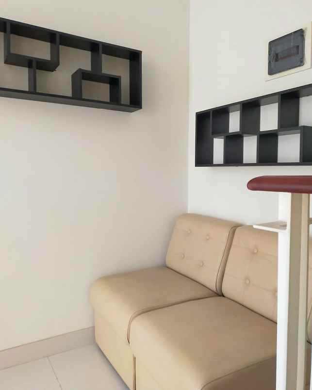 dijual rumah pakuwon city