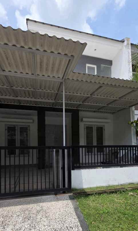 dijual rumah pakuwon city puri asri
