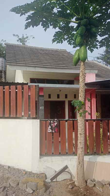 dijual rumah pandowoharjo kec sleman