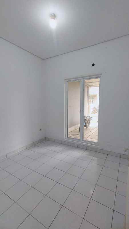 dijual rumah paradise serpong city tangsel