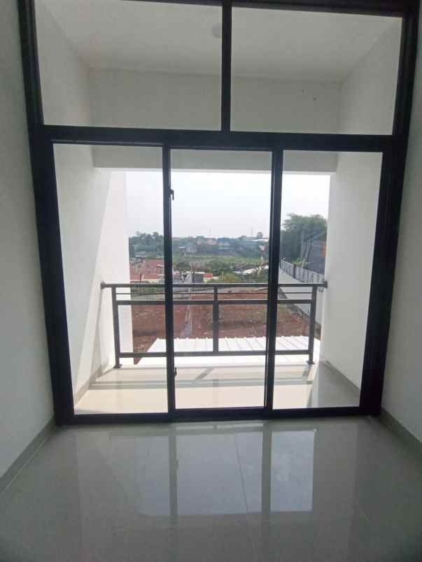 dijual rumah pasar pucung cilodong depok