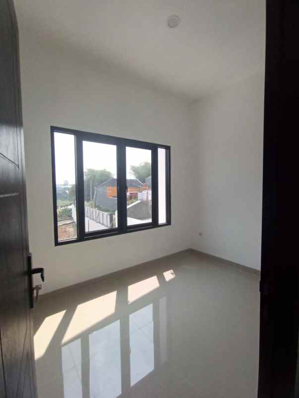 dijual rumah pasar pucung cilodong depok