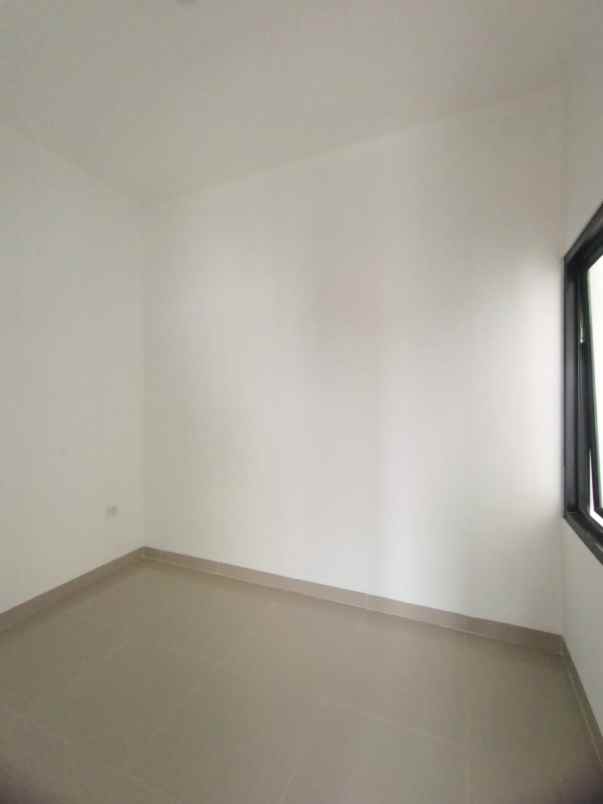 dijual rumah pasar pucung cilodong depok