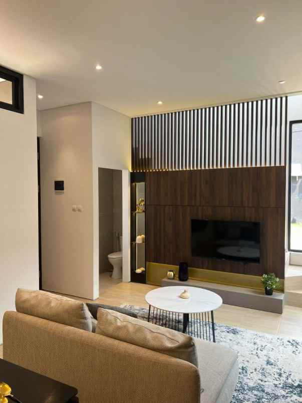 dijual rumah pasir angin