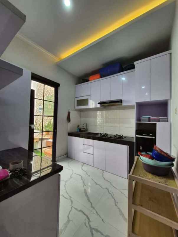 dijual rumah pegujaten