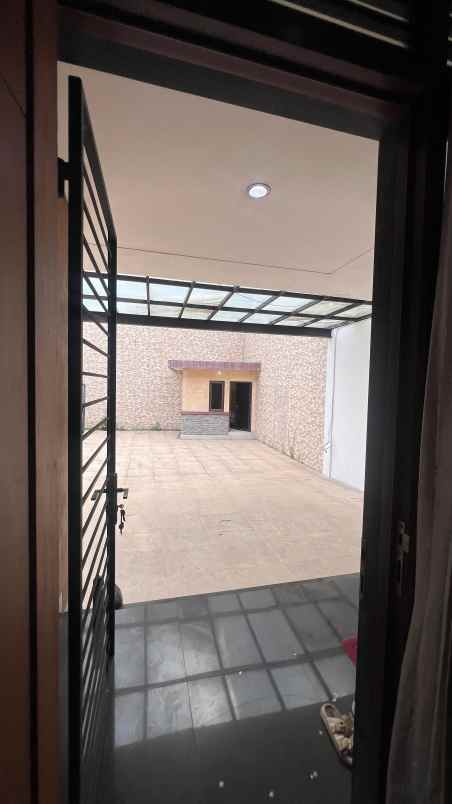 dijual rumah pelangi gading residence