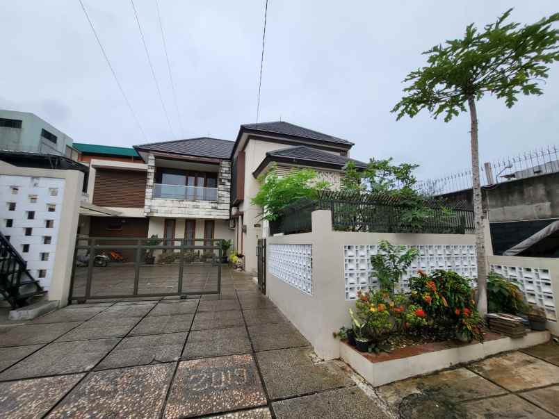 dijual rumah perum bintara jaya permai