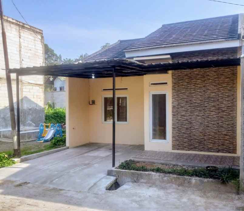 dijual rumah perumahan baiti jannaty jl