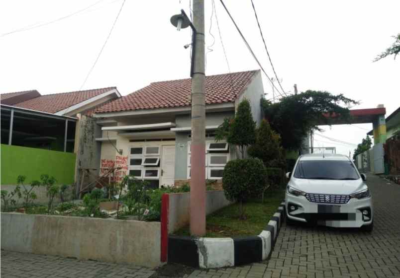 dijual rumah perumahan de homes