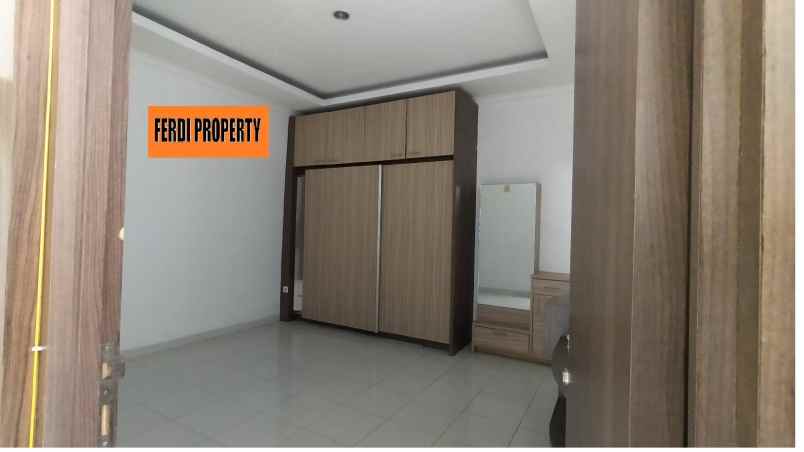 dijual rumah perumahan legenda wisata