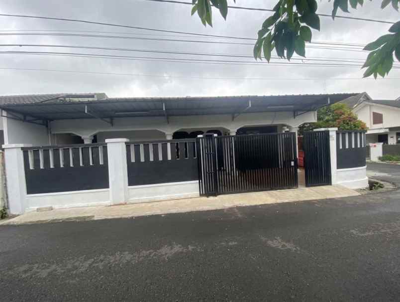 dijual rumah perumahan pondok kopi
