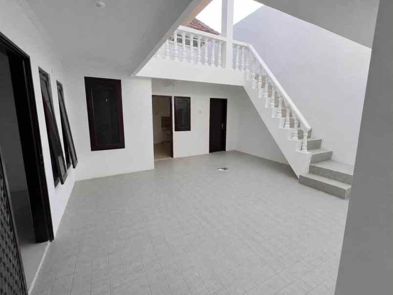 dijual rumah perumahan rungkut harapan