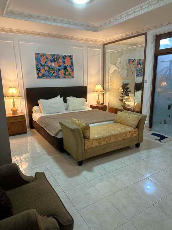 dijual rumah perumahan taman modern