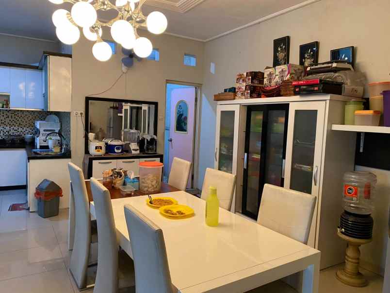 dijual rumah perumahan taman pondok