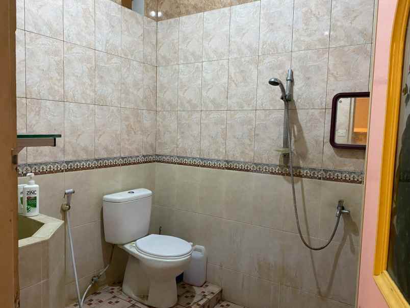 dijual rumah perumahan taman pondok